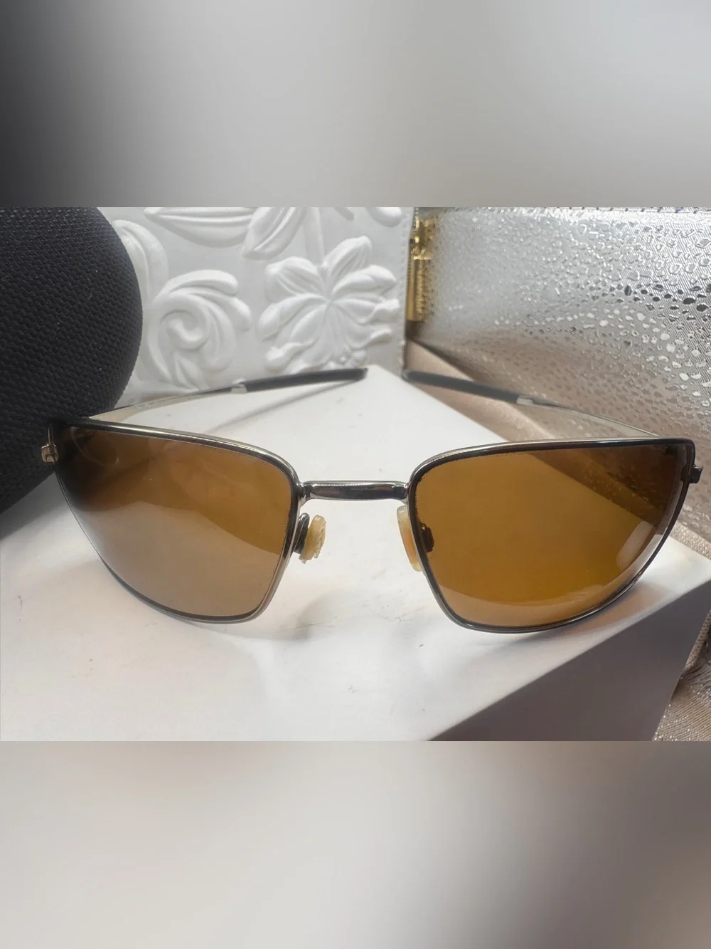 Oakley square wired polarized dark sunglasses